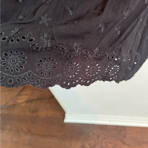 Torrid Black Eyelet Lace Blouse women’s size 2 super cute - Picture 6 of 8